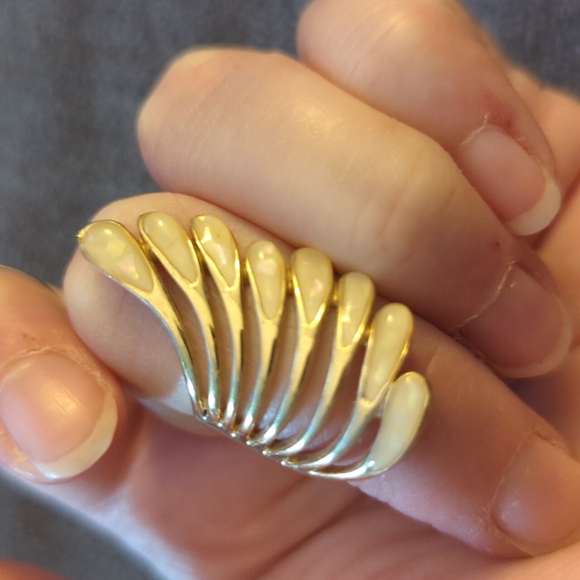 Rings - Picture 2 of 3